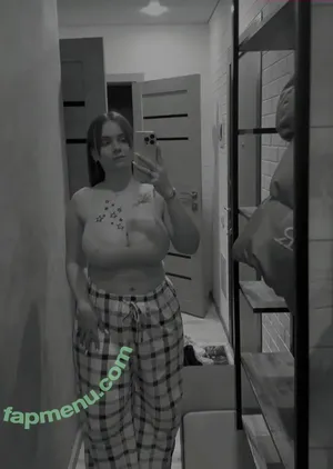 iamliliri / iamliliri_ / iamlilirii nude photo #0014