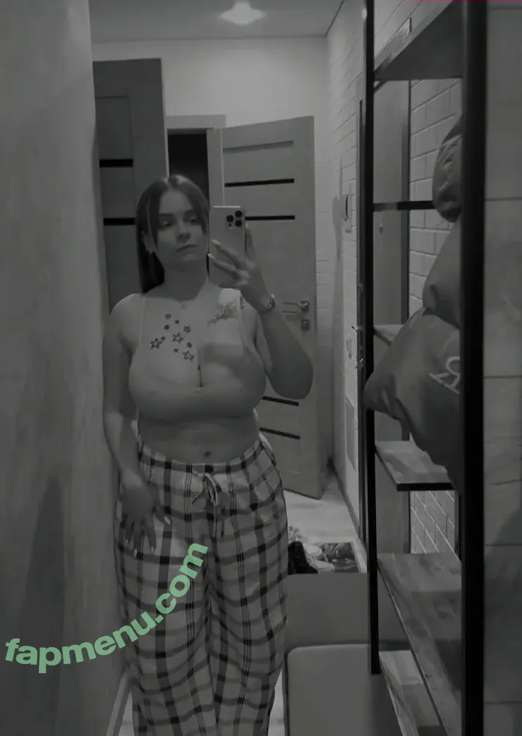 iamliliri nude photo #0014 (iamliliri_ / iamlilirii)