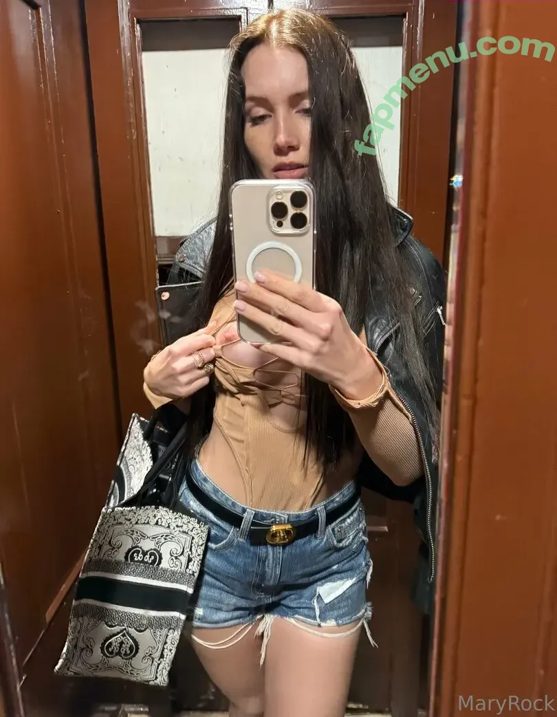 iamlittlequeen nude photo #0024 (i_little_queen_)