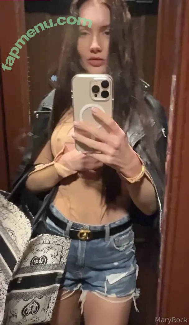 iamlittlequeen nude photo #0026 (i_little_queen_)