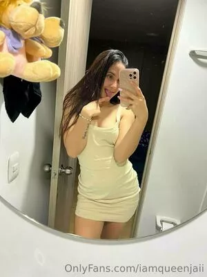 iamqueenjaii / iamqueenolizia nude photo #0200
