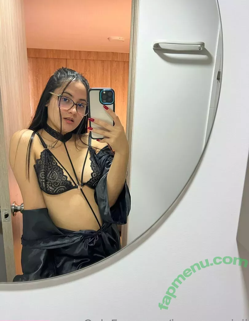 iamqueenjaii nude photo #0035 (iamqueenolizia)