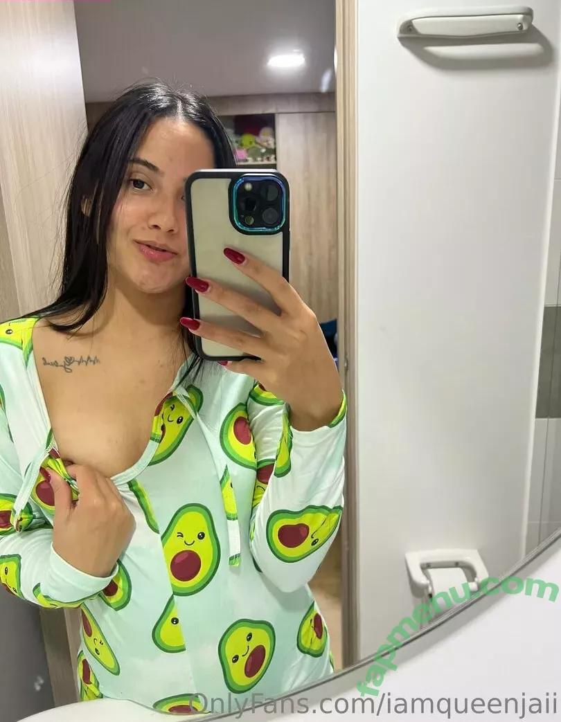 iamqueenjaii nude photo #0036 (iamqueenolizia)