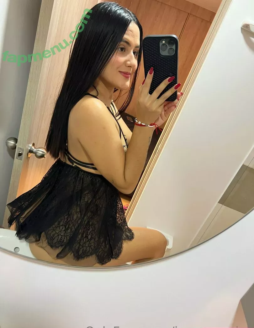 iamqueenjaii nude photo #0059 (iamqueenolizia)