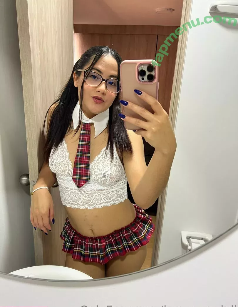 iamqueenjaii nude photo #0164 (iamqueenolizia)