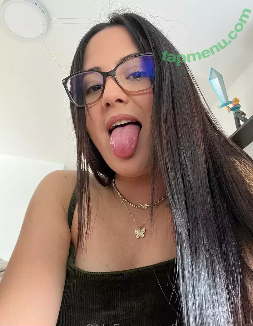 iamqueenjaii nude photo #0255 (iamqueenolizia)