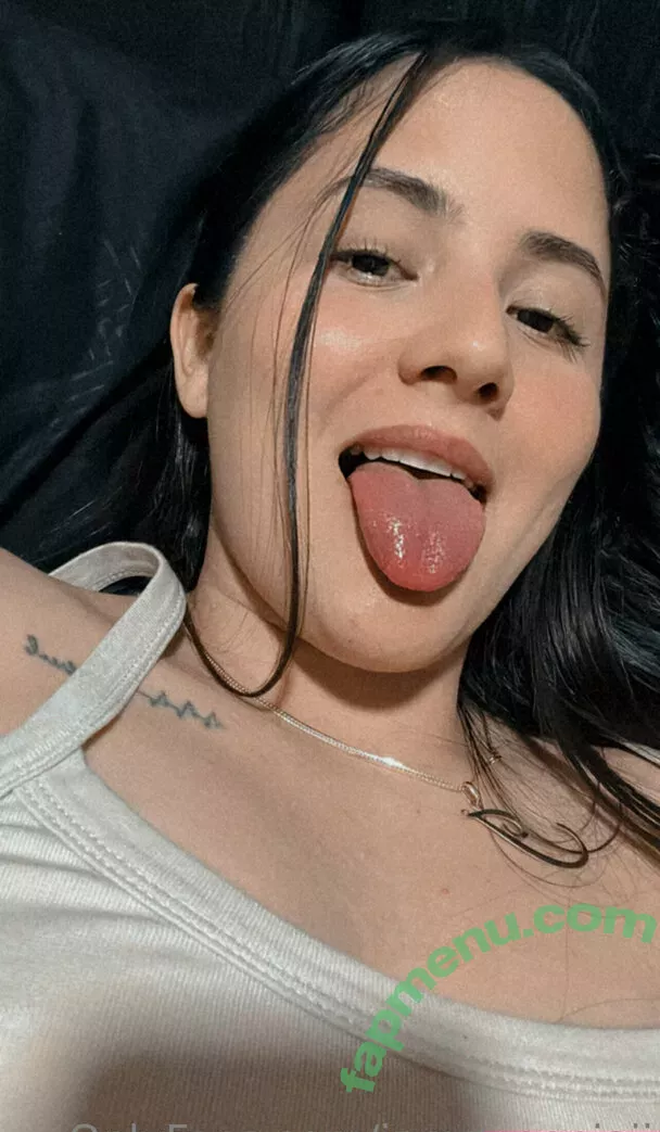 iamqueenjaii nude photo #0301 (iamqueenolizia)