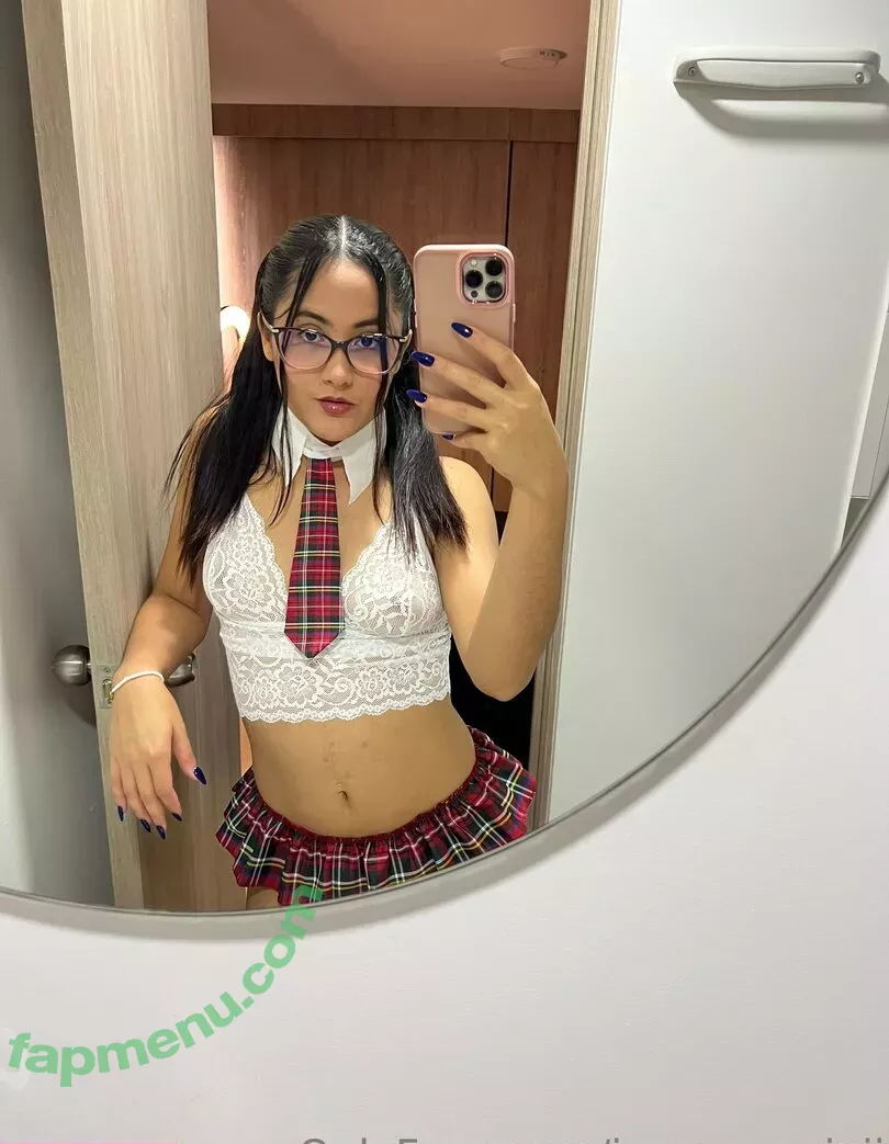 iamqueenjaii nude photo #0311 (iamqueenolizia)