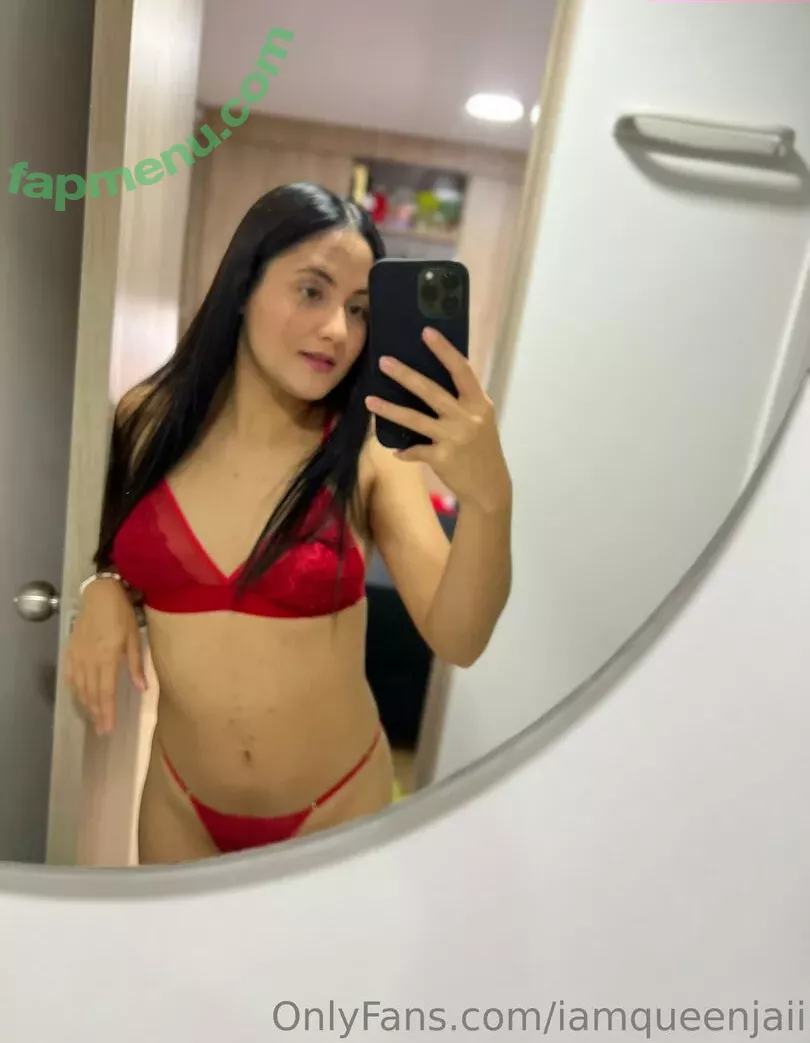 iamqueenjaii nude photo #0367 (iamqueenolizia)