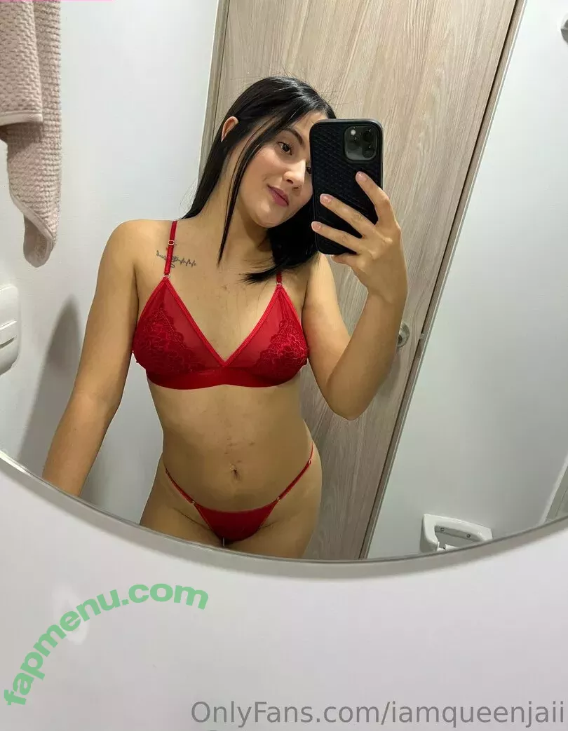 iamqueenjaii nude photo #0405 (iamqueenolizia)