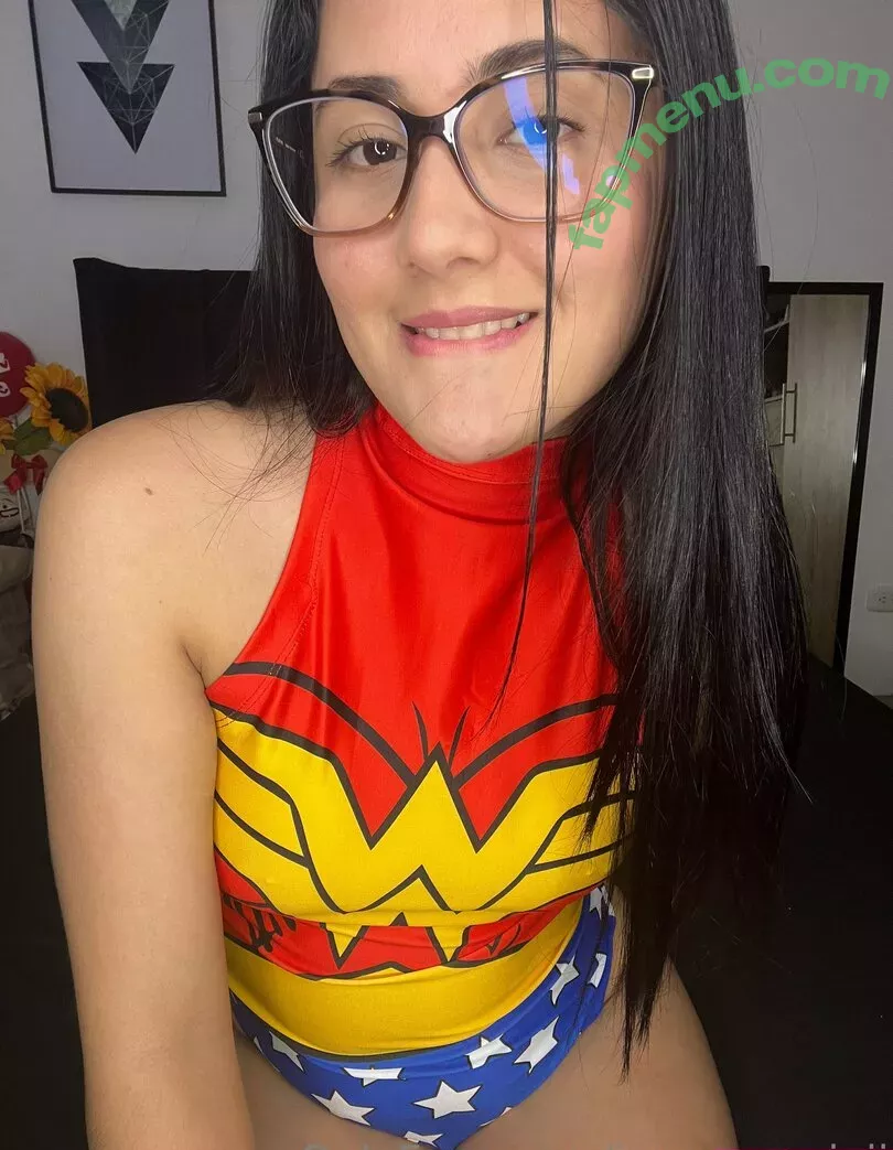 iamqueenjaii nude photo #0473 (iamqueenolizia)