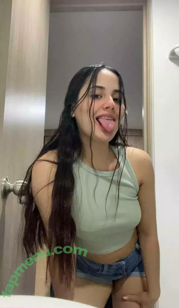 iamqueenjaii nude photo #0480 (iamqueenolizia)