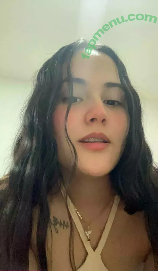 iamqueenjaii nude photo #0482 (iamqueenolizia)