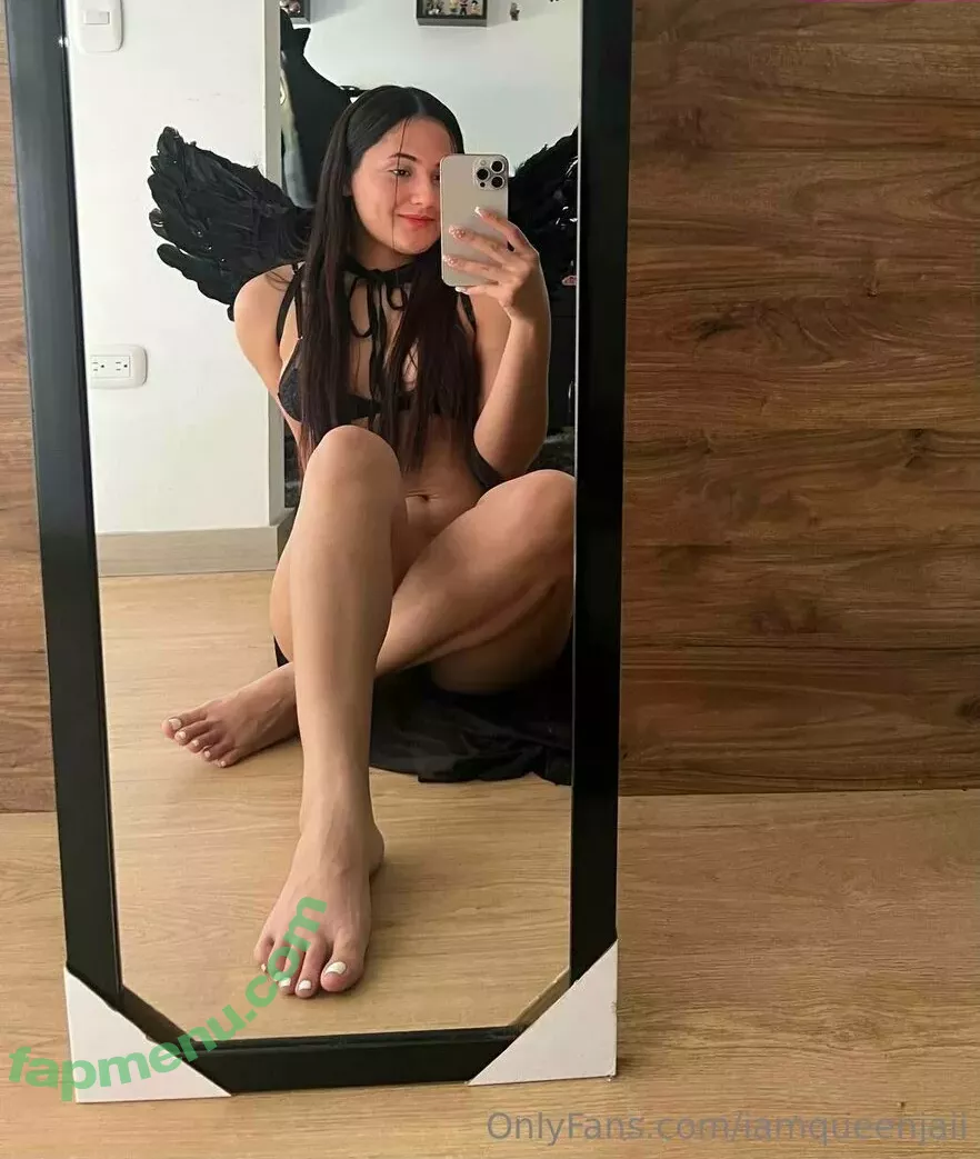 iamqueenjaii nude photo #0500 (iamqueenolizia)