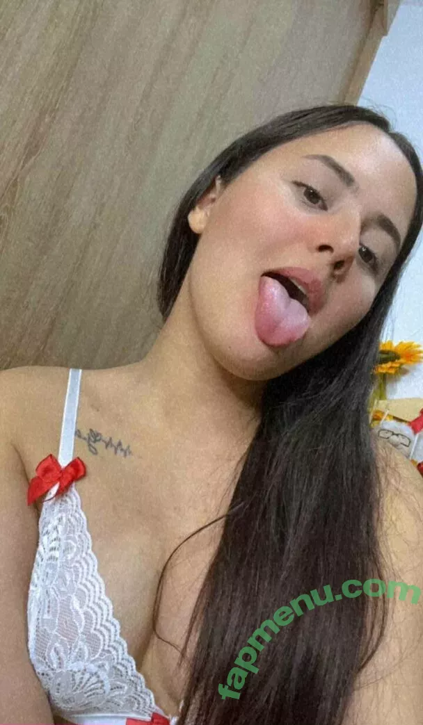 iamqueenjaii nude photo #0704 (iamqueenolizia)