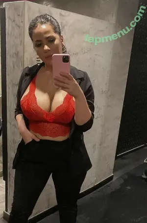 iamsofispicy / BossInHeelsX / iamsophiereal nude photo #0027