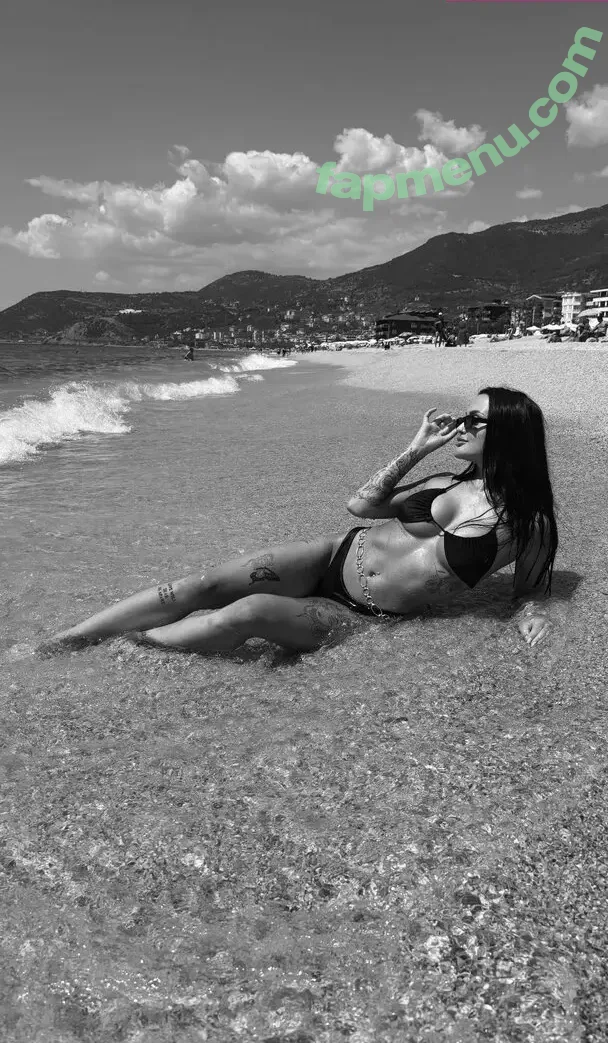 Iamsoleckaa nude photo #0011 (Iamsoleckaa)
