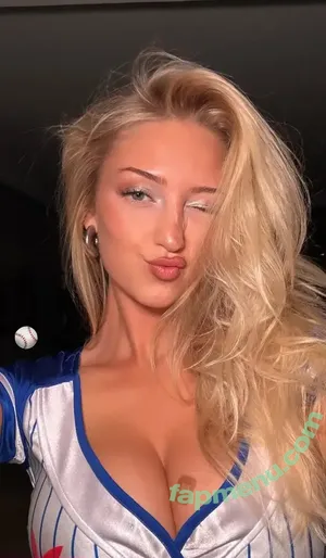 iamsydneythomas / Sydney Thomas / _ssydneythomas nude photo #0544