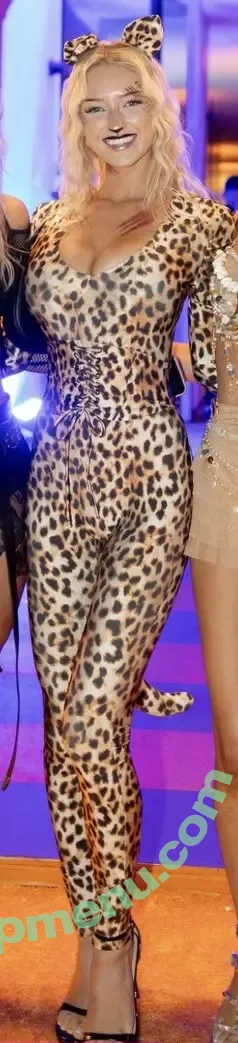 iamsydneythomas nude photo #0554 (Sydney Thomas / _ssydneythomas)