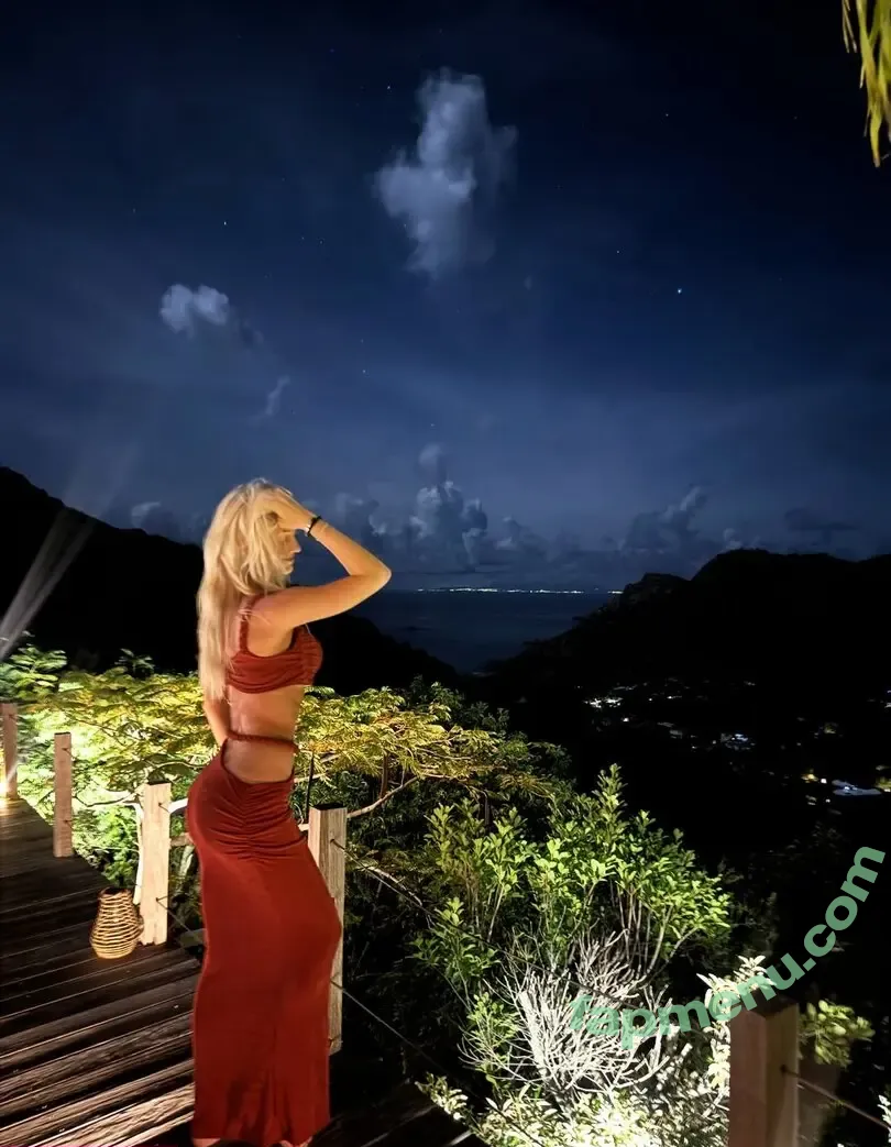 iamsydneythomas nude photo #0623 (Sydney Thomas / _ssydneythomas)