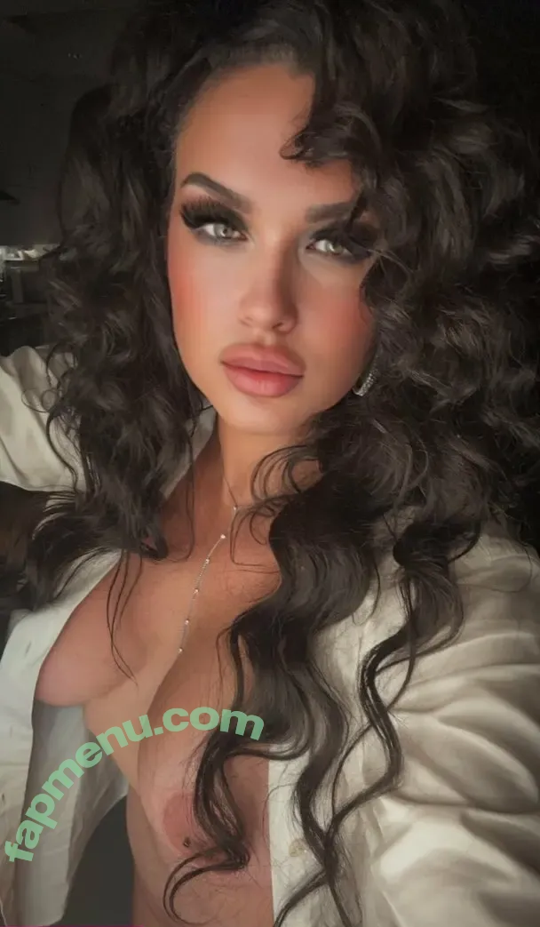 iamthedollface nude photo #0017 (i_am_the_dollface)