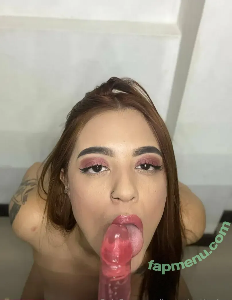iamvalentinafox nude photo #0011 (iamvalentinafox)