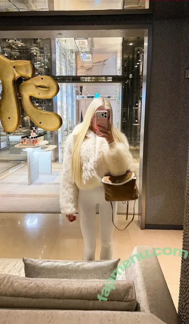 iamvikaap.m nude photo #0067 (iamvikaa.m)