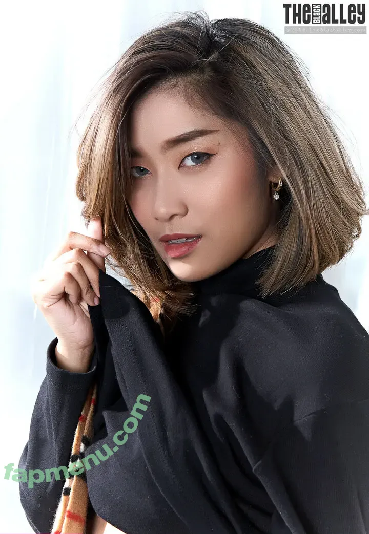 iAsian4u nude photo #0082 (TheBlackAlley / _vivian_cheng_ / nigella_pty)