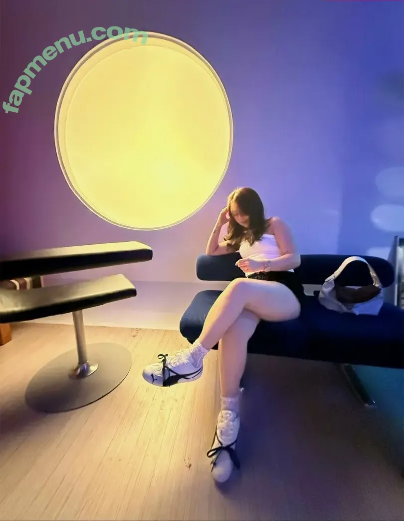 ice_coffee_mainit nude photo #0026 (Yating Faye Ho Reyes / icecoffeemainitulo)