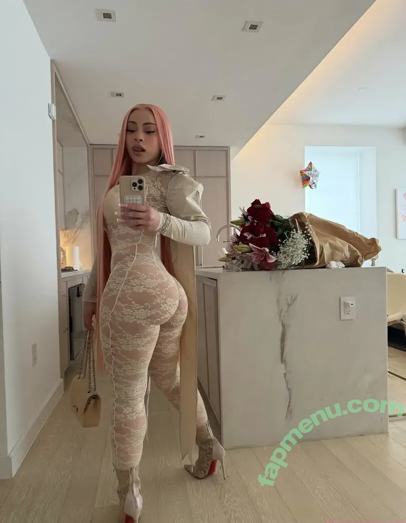 Ice Spice nude photo #0272 (Icespicee_ / icespice / icespicee / icespicemusic1 / spiceandice)