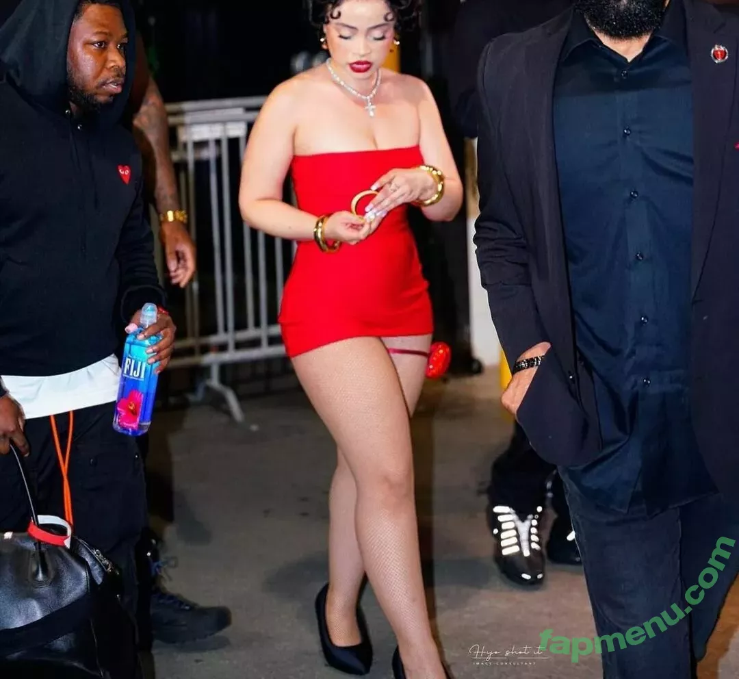 Ice Spice nude photo #0434 (Icespicee_ / icespicee / spiceandice)