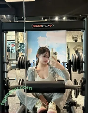 ice_xiaoyu / icexiaoyu / ice嬣 / itsiceithink / 小U优优子 / 小优 nude photo #0258