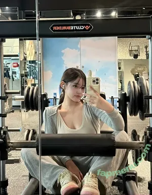 ice_xiaoyu / icexiaoyu / ice嬣 / itsiceithink / 小U优优子 / 小优 nude photo #0259