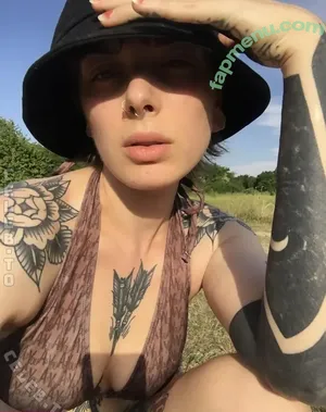 Icedbabygirrl nude photo #0054