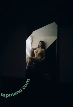 Icelandic Selkie / icelandicselkie / realmofhel.free nude photo #0146