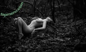 Icelandic Selkie / icelandicselkie / realmofhel.free nude photo #0264