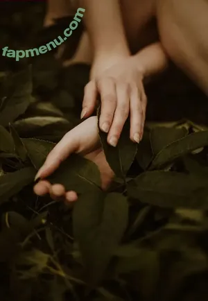 Icelandic Selkie / icelandicselkie / realmofhel.free nude photo #0294