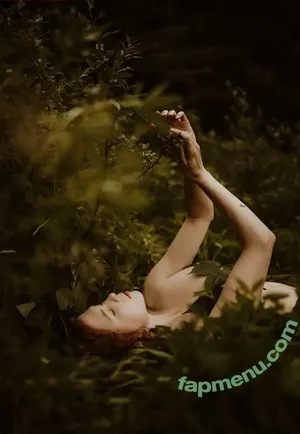 Icelandic Selkie / icelandicselkie / realmofhel.free nude photo #0312