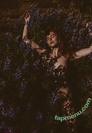 Icelandic Selkie / icelandicselkie / realmofhel.free nude photo #0420