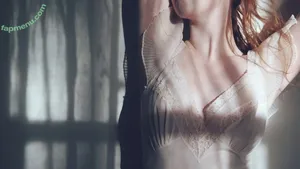 Icelandic Selkie / icelandicselkie / realmofhel.free nude photo #0532