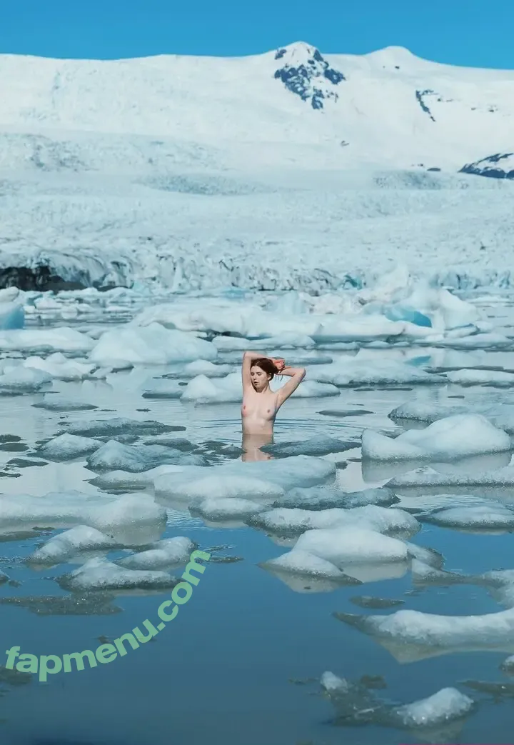 Icelandic Selkie nude photo #0029 (icelandicselkie / realmofhel.free)