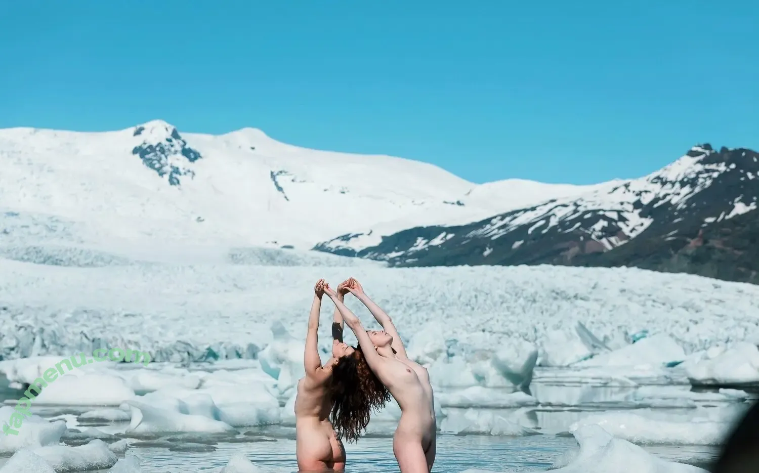 Icelandic Selkie nude photo #0039 (icelandicselkie / realmofhel.free)