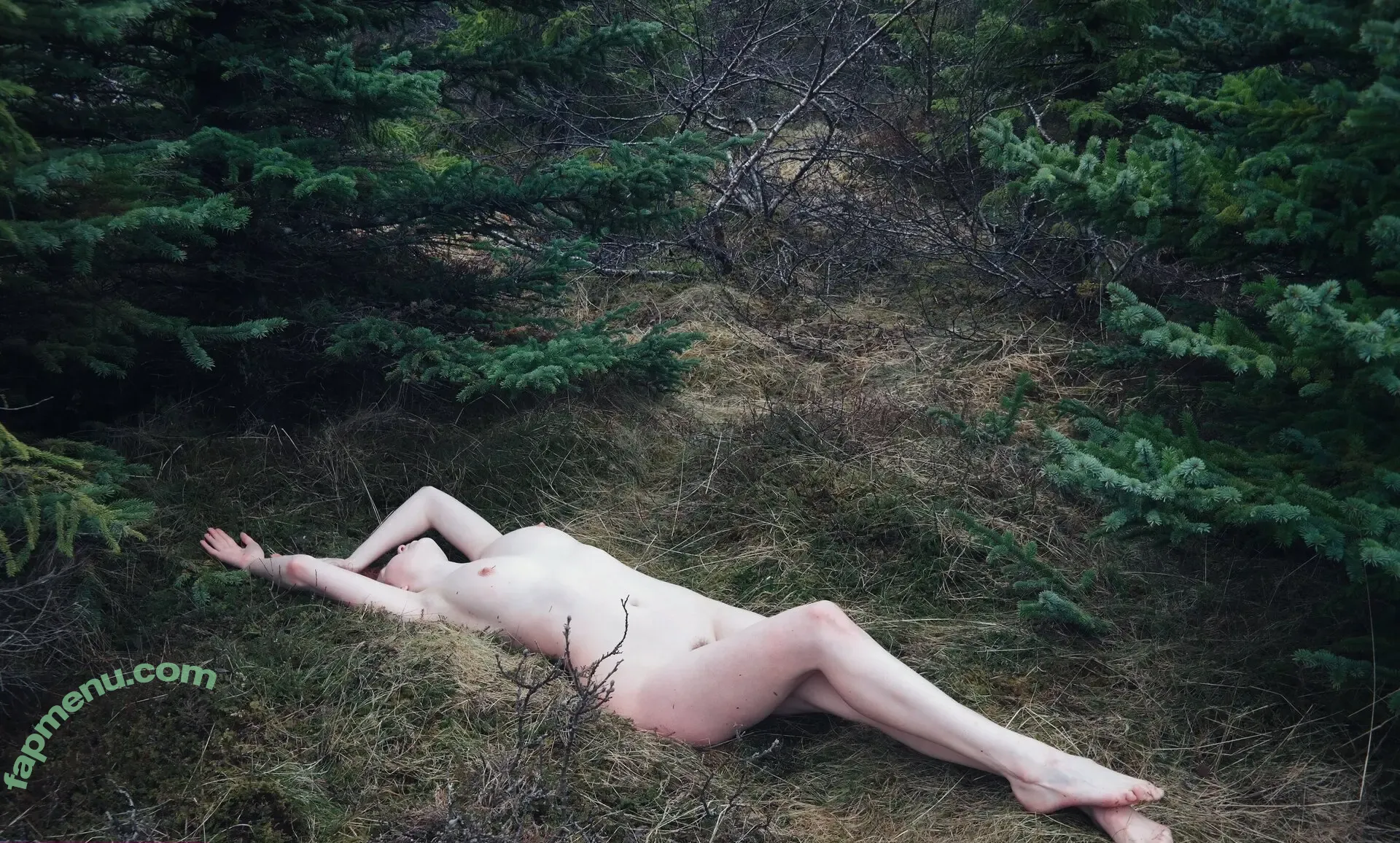 Icelandic Selkie nude photo #0236 (icelandicselkie / realmofhel.free)