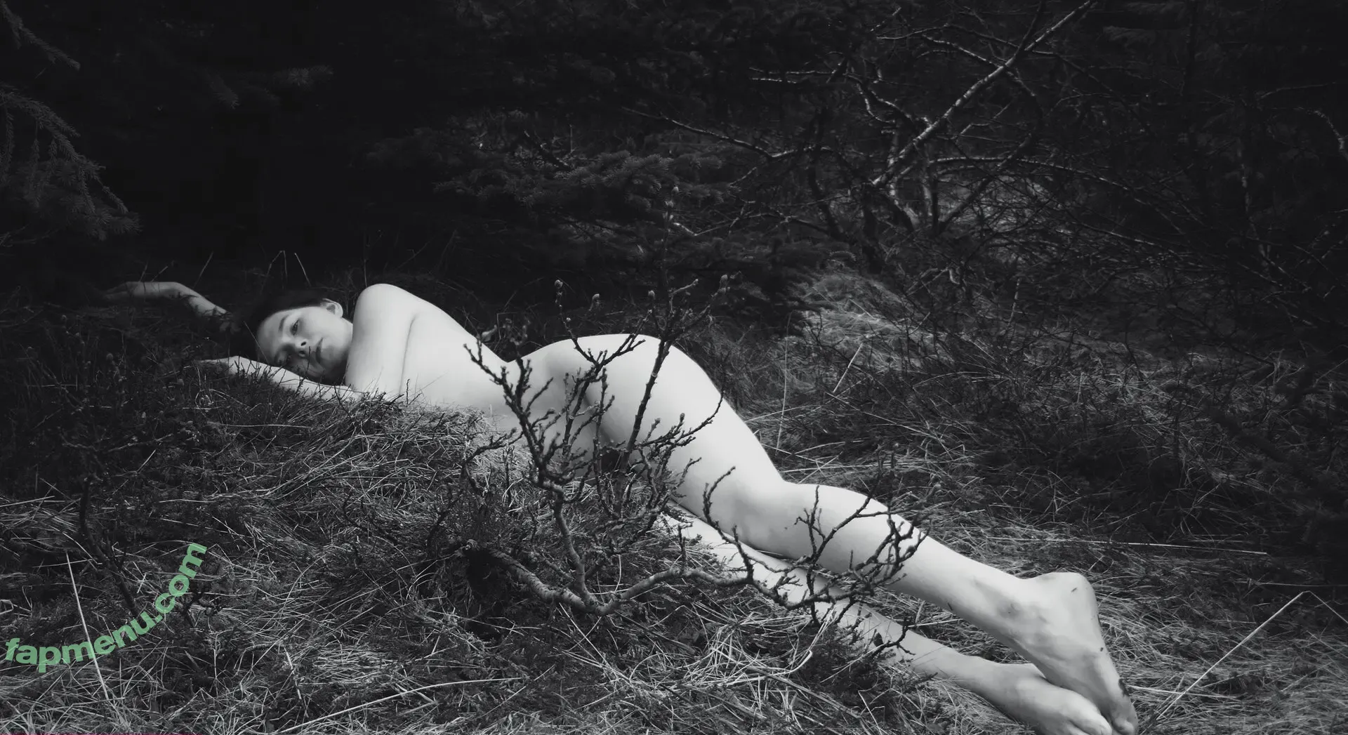 Icelandic Selkie nude photo #0241 (icelandicselkie / realmofhel.free)