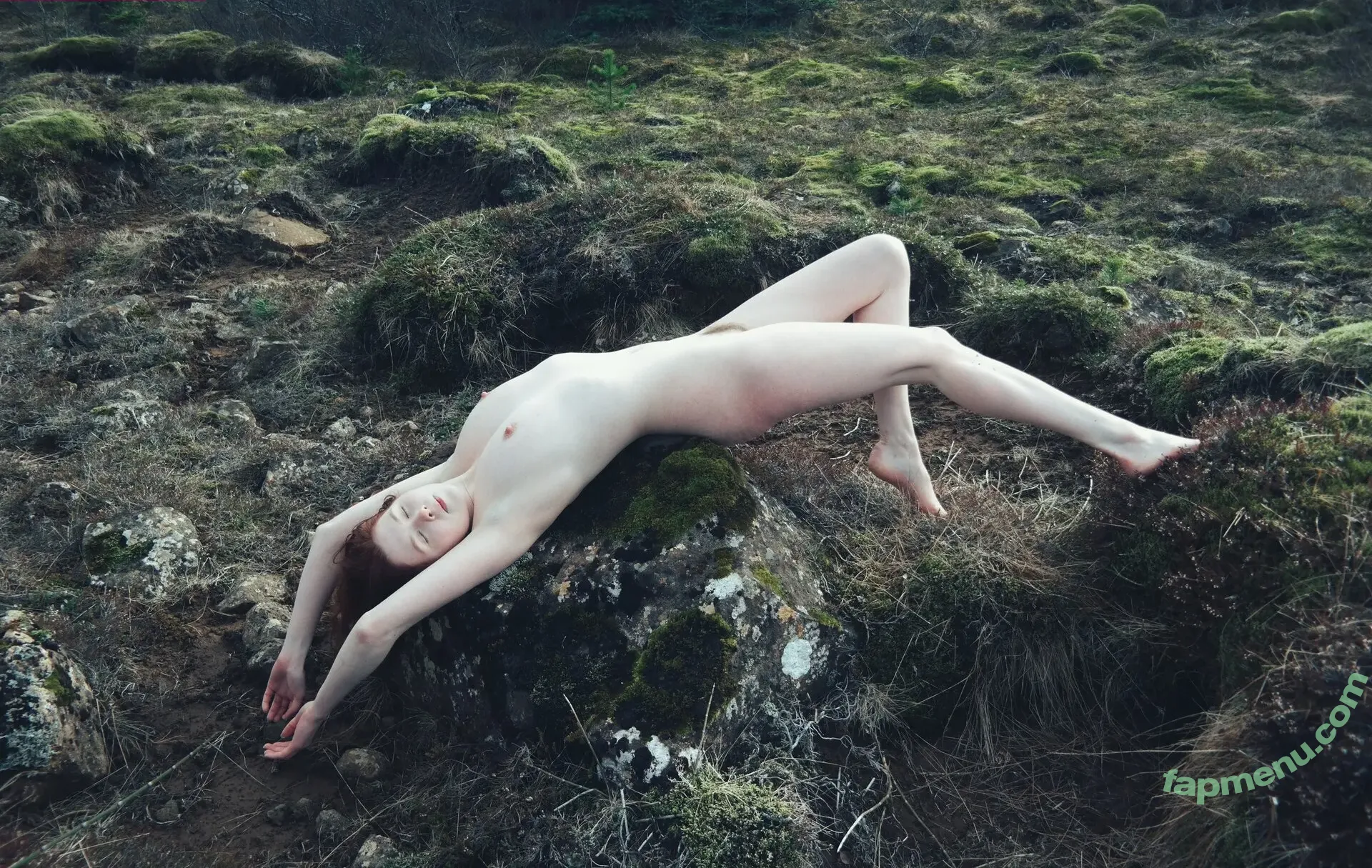 Icelandic Selkie nude photo #0250 (icelandicselkie / realmofhel.free)