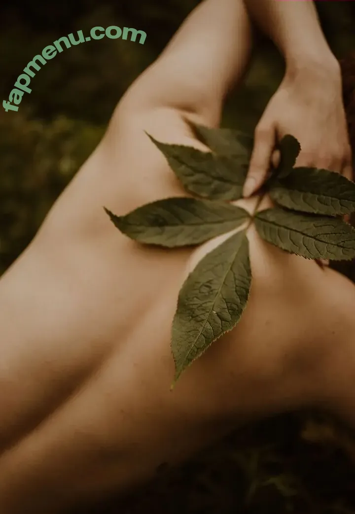 Icelandic Selkie nude photo #0286 (icelandicselkie / realmofhel.free)