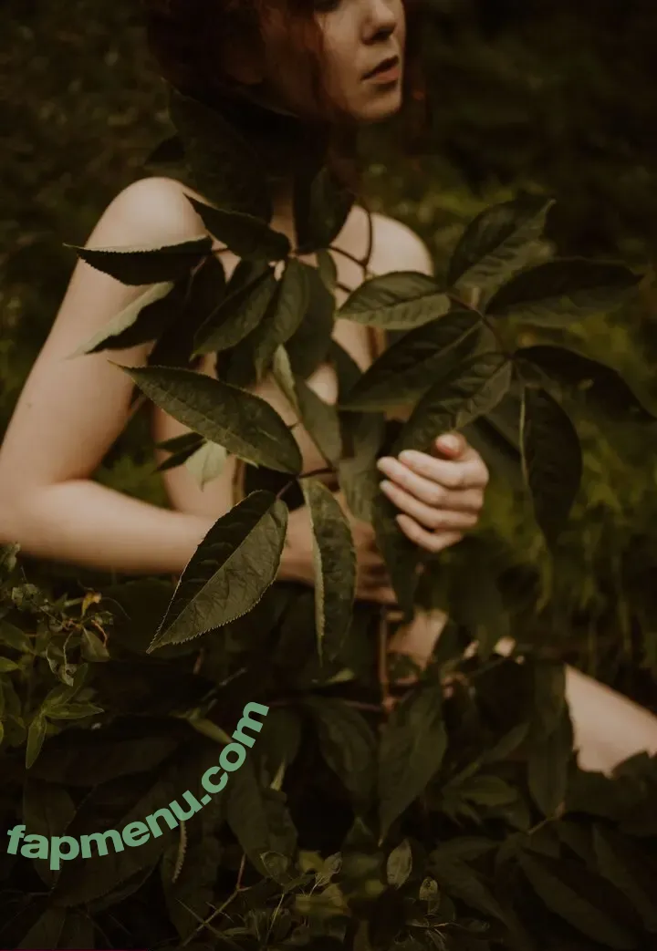 Icelandic Selkie nude photo #0287 (icelandicselkie / realmofhel.free)