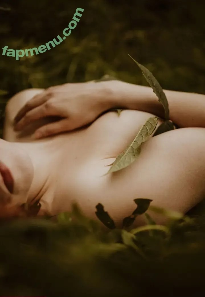 Icelandic Selkie nude photo #0302 (icelandicselkie / realmofhel.free)