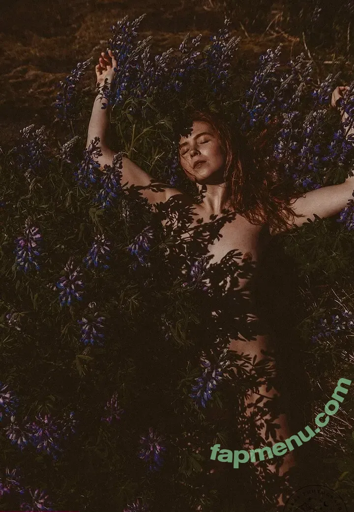 Icelandic Selkie nude photo #0420 (icelandicselkie / realmofhel.free)