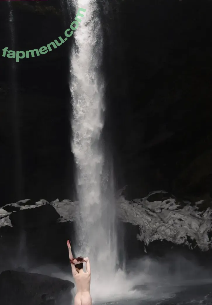 Icelandic Selkie nude photo #0721 (icelandicselkie / realmofhel.free)